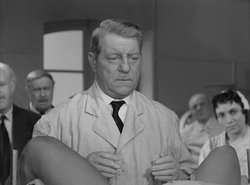 LE CAS DU DOCTEUR LAURENT - LA SÉANCE