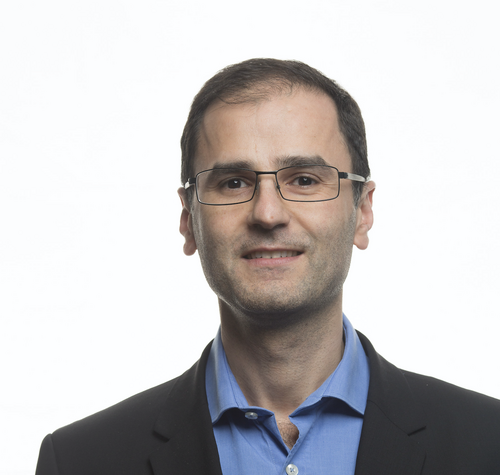 Benjamin ALIMI - dès 6 heures du matin, notre vaillante équipe de développeurs arrive -