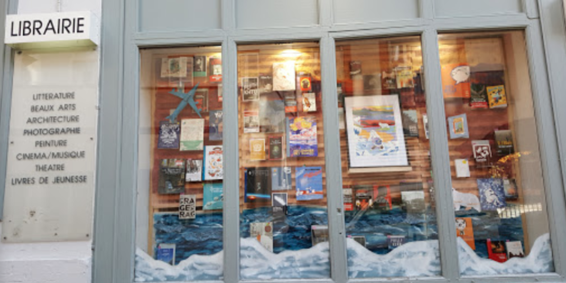 En vente chez OMBRES BLANCHES